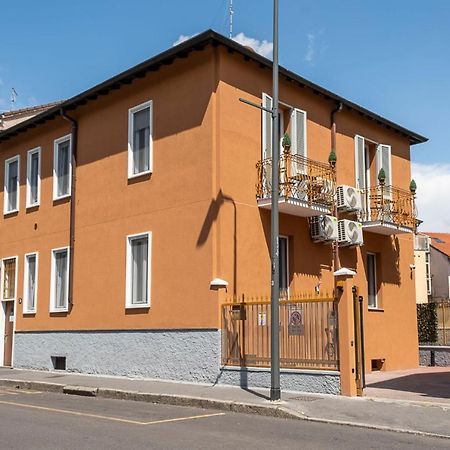 Leader Apartment 4 - Monzino - Hockey Msg Arena - Linate - Μιλάνο Εξωτερικό φωτογραφία